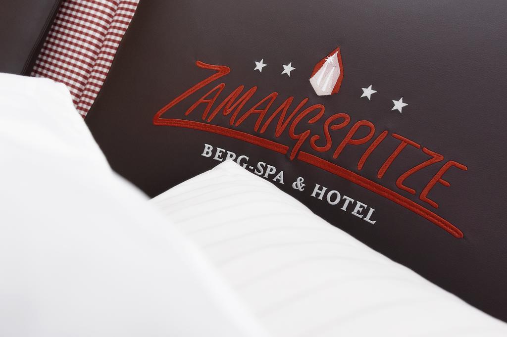 Berg-Spa & Hotel Zamangspitze Sankt Gallenkirch Ngoại thất bức ảnh