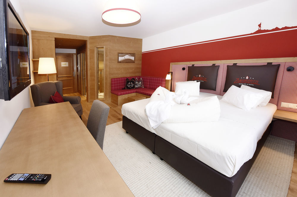 Berg-Spa & Hotel Zamangspitze Sankt Gallenkirch Ngoại thất bức ảnh