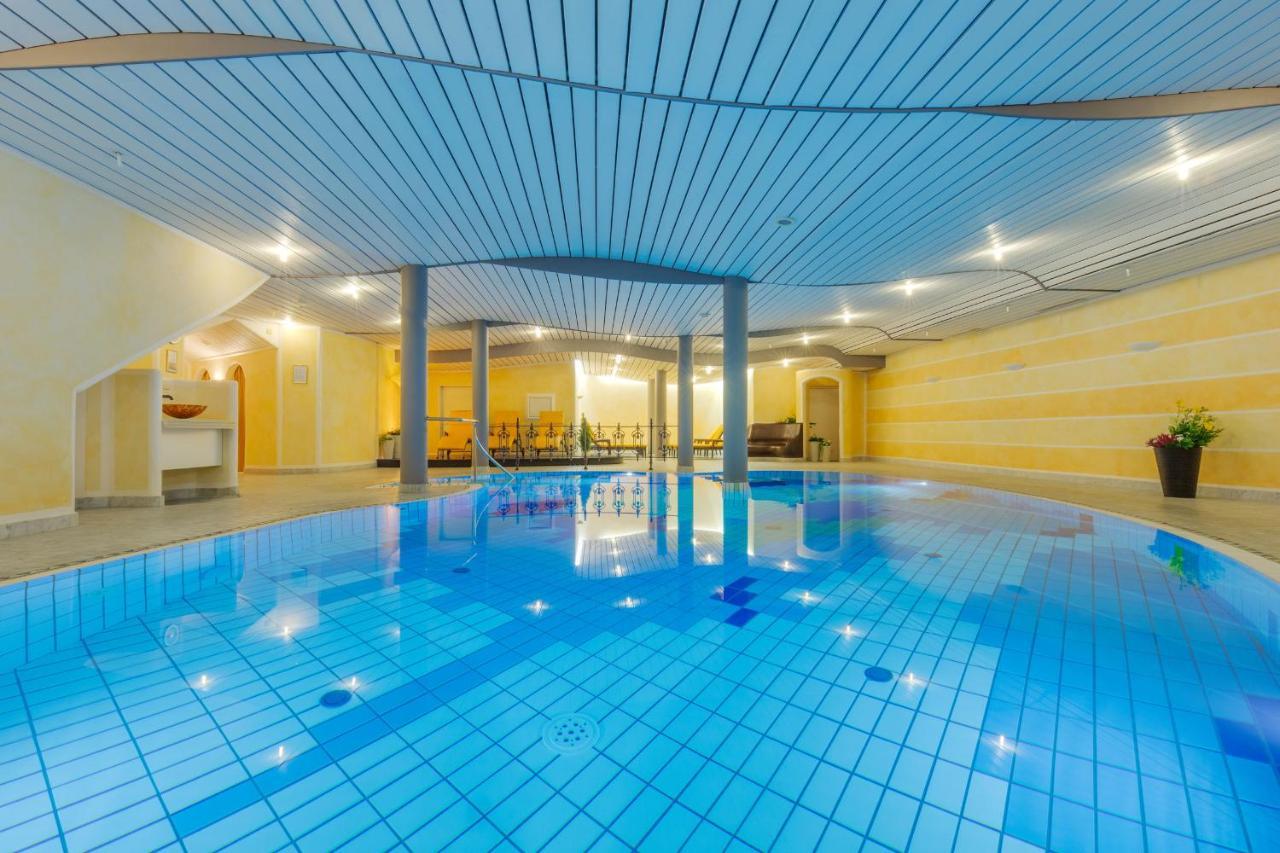 Berg-Spa & Hotel Zamangspitze Sankt Gallenkirch Ngoại thất bức ảnh
